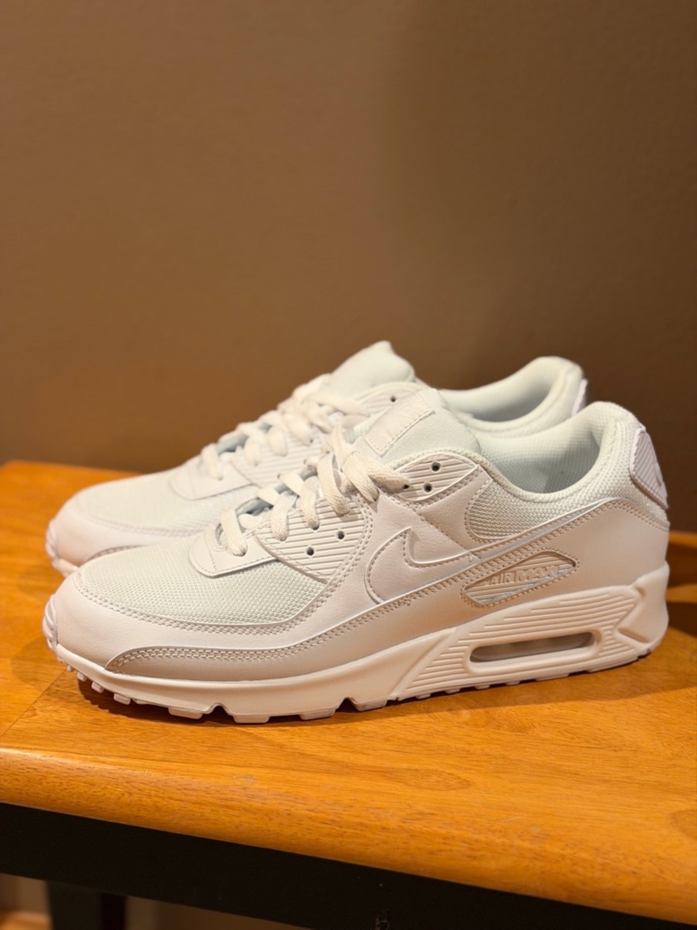 Nike White Air Max 90 Low-Top Sneakers